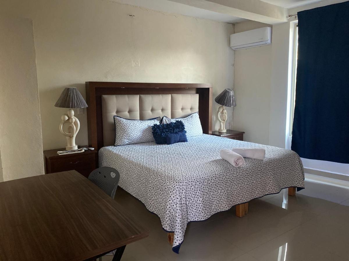 Hotel Maria Elenena El Fresno Kültér fotó